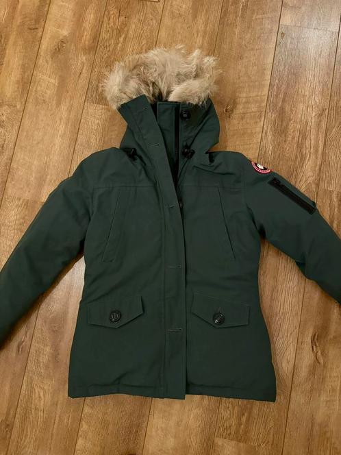 Canada Goose Montebello parka, zgn, maat L, Kleding | Dames, Jassen | Winter, Zo goed als nieuw, Maat 42/44 (L), Groen, Ophalen of Verzenden