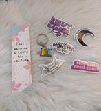 Boekenlegger, Stickers & Sleutelhanger Set, Ophalen of Verzenden, Nieuw, Tekst