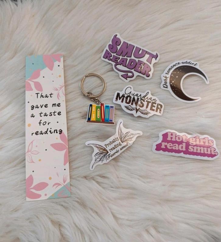 Boekenlegger, Stickers & Sleutelhanger Set, Verzamelen, Boekenleggers, Nieuw, Tekst, Ophalen of Verzenden