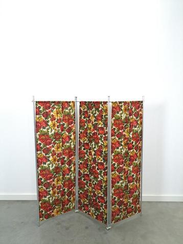 Kamerscherm met bloemenstof vintage beschikbaar voor biedingen