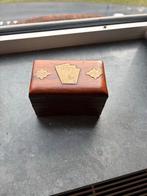 Houten Kistje voor Speelkaarten met Messing Inleg, Ophalen