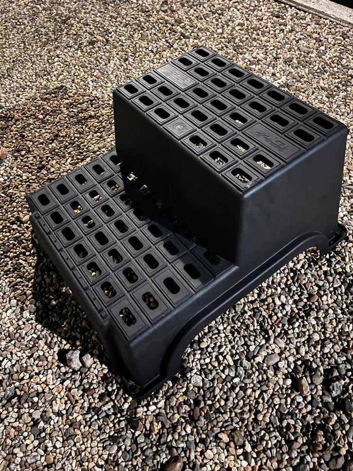 Caravan Opstap - 2 Tredes - Extra Breed, Caravans en Kamperen, Caravan accessoires, Zo goed als nieuw, Ophalen