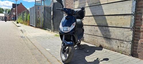 peugeot vivacity 50cc zwart, Fietsen en Brommers, Snorfietsen en Snorscooters, Gebruikt, Peugeot, Benzine, Ophalen