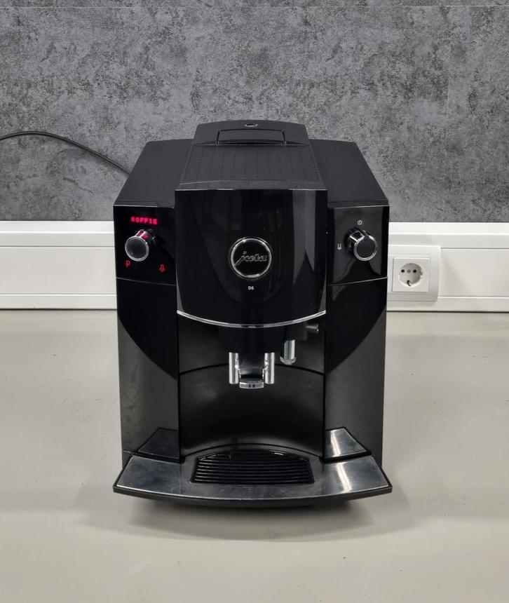 AANBIEDING Jura D6 VAN €449 NU VOOR €399, Witgoed en Apparatuur, Koffiezetapparaten, Gebruikt, Gemalen koffie, Koffiebonen, Koffiemachine
