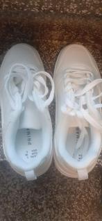 Nieuwe witte sneaker, Ophalen of Verzenden, Zo goed als nieuw, Meisje, Schoenen