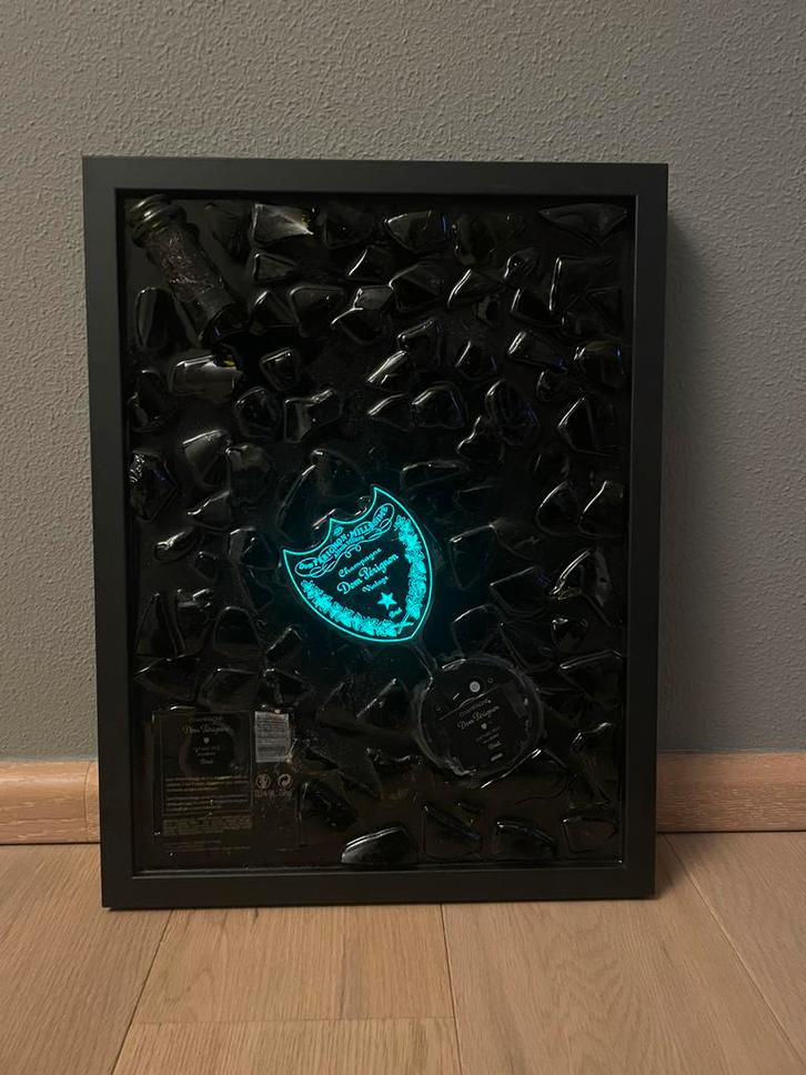 Dom Perignon Champagne Kunst met lampje, Art, Popart, Antiek en Kunst, Kunst | Designobjecten, Ophalen of Verzenden