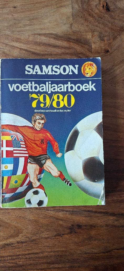 Samson Voetbaljaarboek 79/80, Ophalen of Verzenden, Gelezen, Balsport