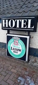 Leeuw Bier Hotel Lichtbak Reclamebord, Ophalen
