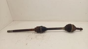 Aandrijfas rechts-voor van een Renault Trafic beschikbaar voor biedingen