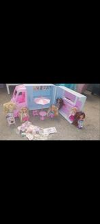 Cloe girlz ijscowagen met poppenset, Ophalen of Verzenden, Zo goed als nieuw