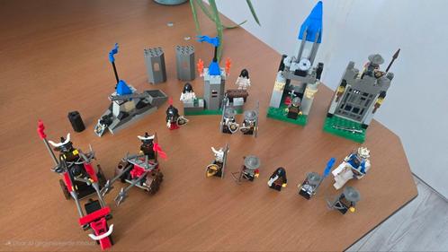 Unique set lego castle jaren 2000. 23 mini figs, Kinderen en Baby's, Speelgoed | Duplo en Lego, Gebruikt, Complete set, Ophalen of Verzenden