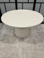 Eettafel rond beton cire 150cm beige, Huis en Inrichting, Tafels | Eettafels, Info@savoireinteriors.com, 100 tot 150 cm, Rond