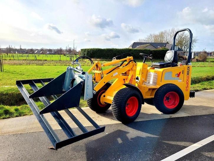 Knikmops Egalisatieframe hydraulisch kantelbaar, Zakelijke goederen, Machines en Bouw | Kranen en Graafmachines, Overige typen