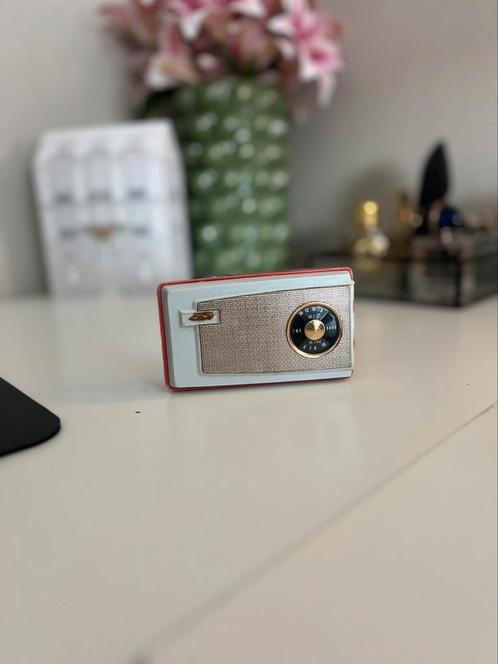 Sony TR-724 Transistor Radio, Audio, Tv en Foto, Radio's, Zo goed als nieuw, Radio, Ophalen of Verzenden