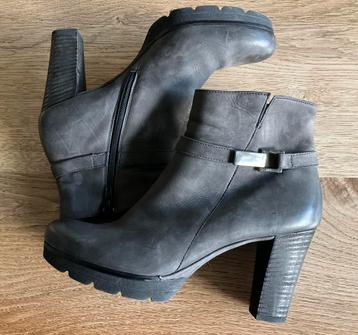 ZGAN Paul Green laarsjes 40,5 hak antraciet grijs suede leer beschikbaar voor biedingen