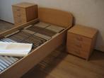 Eenpersoons bed met twee ladekastjes, Ophalen, Verstelbaar, 90 cm, Zo goed als nieuw