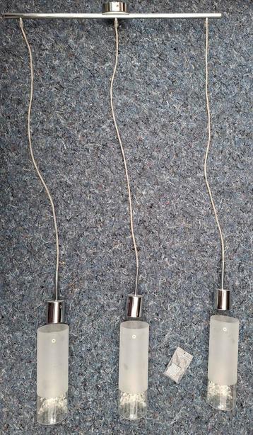 Mooie hanglamp / eettafellamp 3 glazen hangers (+ steentjes) beschikbaar voor biedingen
