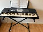 Yamaha YPT-230 Keyboard met standaard en muziekboek, Muziek en Instrumenten, Ophalen, Yamaha, Met standaard, 61 toetsen