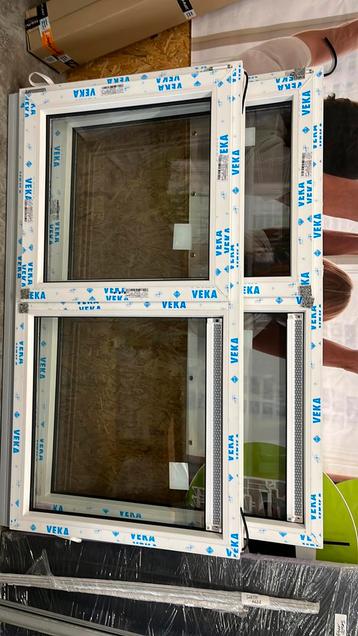 Veka vast/draai/kiepraam met rolluik beschikbaar voor biedingen