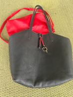 Zwarte Vegan leather zwart en rode Tas met Rode Binnentas, Ophalen of Verzenden, Zo goed als nieuw, Zwart, Handtas