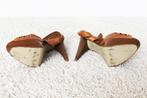 Prachtige Zacht Leren MNG Hakken (Maat 38) s16 € 30,-, Kleding | Dames, Schoenen, Pumps, Bruin, MNG, Ophalen of Verzenden