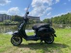 Vespa sprint zwart, Ophalen, Zo goed als nieuw, Benzine