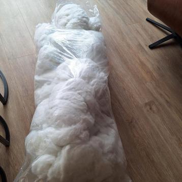 Heel veel grote zak
Met zachte vulmateriaal
Voor van alles beschikbaar voor biedingen