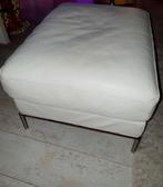 Ikea Hocker/voetenbank arild poef robuust wit leder, Ophalen, 50 tot 75 cm, Leer, Zo goed als nieuw