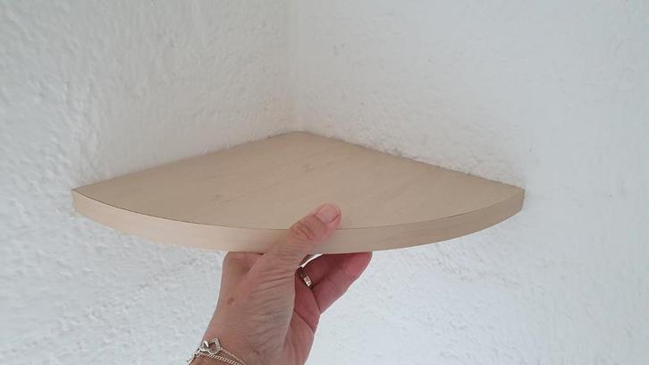 Beukenkleurig plankje voor hoek. Nieuw!!, Huis en Inrichting, Woonaccessoires | Wandplanken en Boekenplanken, Nieuw, Ophalen of Verzenden