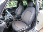 MINI Cooper 1.5 Pepper F56 LCI met Navi, LED, Clima en 16", 12 maanden, Gebruikt, Zwart, 4 stoelen