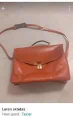 Vintage leren schoudertas, Ophalen of Verzenden, Zo goed als nieuw