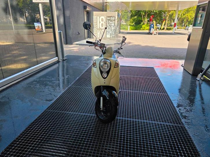 Sym mio blauw kenteken (start nu niet) zie beschrijving, Fietsen en Brommers, Scooters | SYM, Gebruikt, Mio, Maximaal 25 km/u