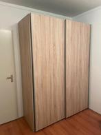 Slaapkamerset. Kledingkast-nachtkastjes-bed, Ophalen, 100 tot 150 cm, Met hangruimte, Zo goed als nieuw