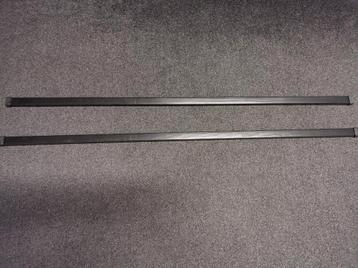 Thule SquareBar 135cm beschikbaar voor biedingen