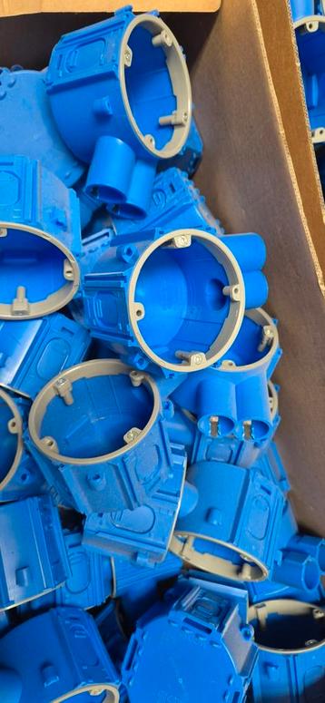 Partij inbouw doos elektra abb holle wand metsel bouw mgd50 beschikbaar voor biedingen