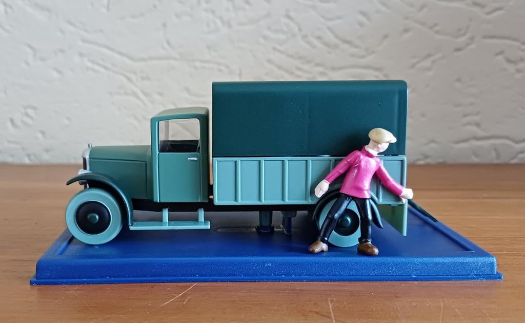 De opium vrachtwagen. Kuifje auto #Tintin 1:43 Blauwe Lotus, Verzamelen, Stripfiguren, Zo goed als nieuw, Beeldje of Figuurtje