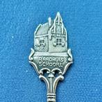 verzilverd lepeltje Raadhuis Schoorl (1928-1953 LEYSEN), Antiek en Kunst, Antiek | Bestek, Ophalen of Verzenden