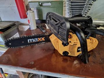 Benzine kettingzaag 25cm blad beschikbaar voor biedingen