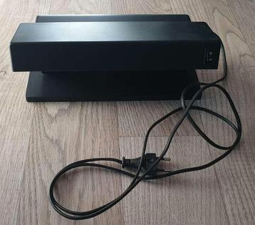 Valsgelddetector met UV-Licht beschikbaar voor biedingen