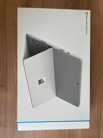 Surface pro 4 touchscreen werkt niet en scherm glitched soms beschikbaar voor biedingen