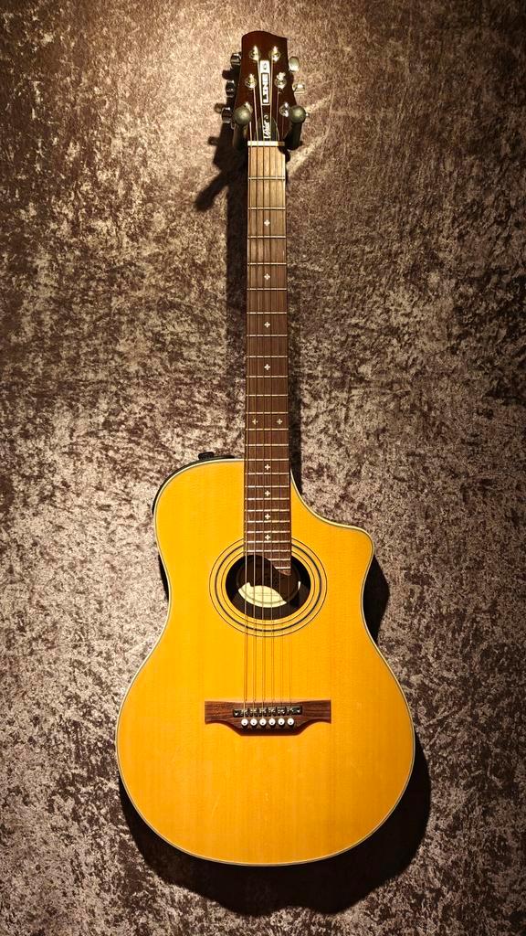 Line 6 Variax Acoustic 700, Muziek en Instrumenten, Snaarinstrumenten | Gitaren | Akoestisch, Western- of Steelstringgitaar, Ophalen of Verzenden