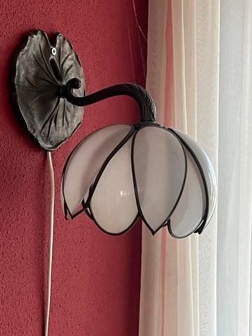 Tiffany Wandlamp Bloem Design beschikbaar voor biedingen