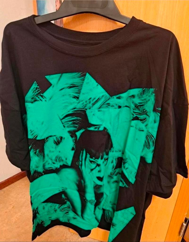 Taylor Swift Showgirl Shirt 2XL - Nieuw!, Maat 46/48 (XL) of groter, Nieuw, Ophalen of Verzenden, Taylor Swift