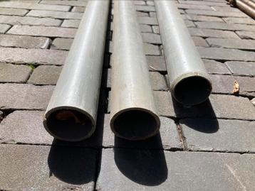 3 stuks PVC buis 50mm en 1 van 80mm beschikbaar voor biedingen
