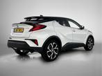 Toyota C-HR 1.8 Hybrid Bi-Tone | Navigatie | Stoelverwarming, Auto's, 12 maanden, Stof, Zwart, 4 cilinders
