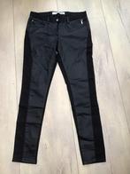 Broek 40 zwart stof met leader look, Maat 38/40 (M), Zwart, Ophalen of Verzenden, Zo goed als nieuw