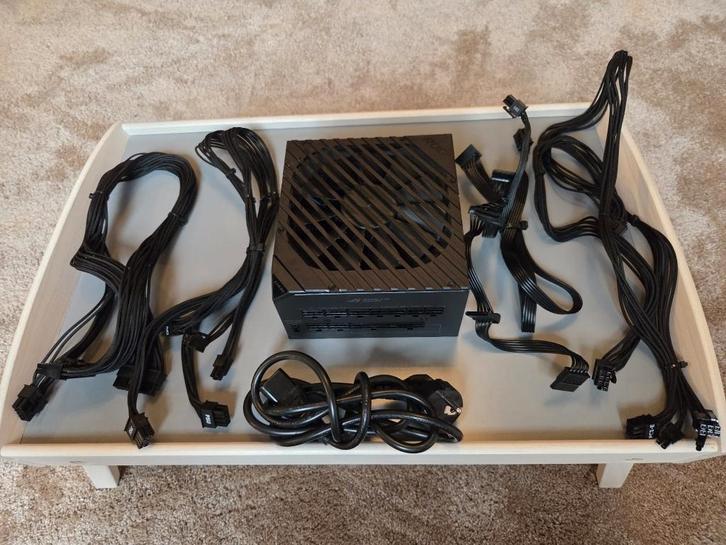 Asus ROG Thor 850W PSU, Computers en Software, Interne voedingen, Gebruikt, Ophalen of Verzenden