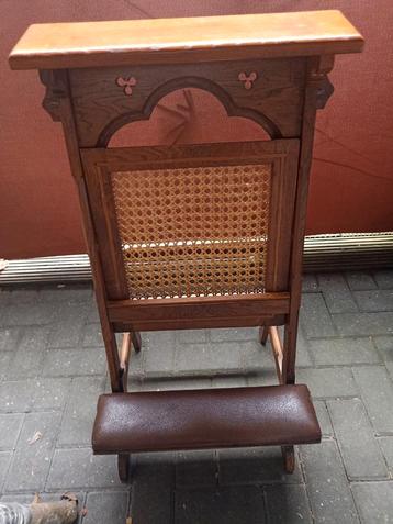 Bidstoel  beschikbaar voor biedingen