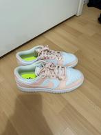 Roze Nike Dunks - Maat 40.5 - Zo goed als nieuw!, Ophalen of Verzenden, Zo goed als nieuw, Roze, Sneakers of Gympen