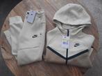 Nike Tech Fleece Trainingspak - Maat 128 (S) - Nieuw, Ophalen of Verzenden, Nieuw